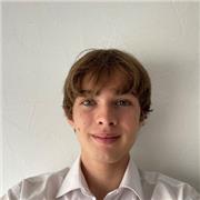 Etudiant en licence de mathématiques et économie, je peux enseigner dans la plupart des matières.